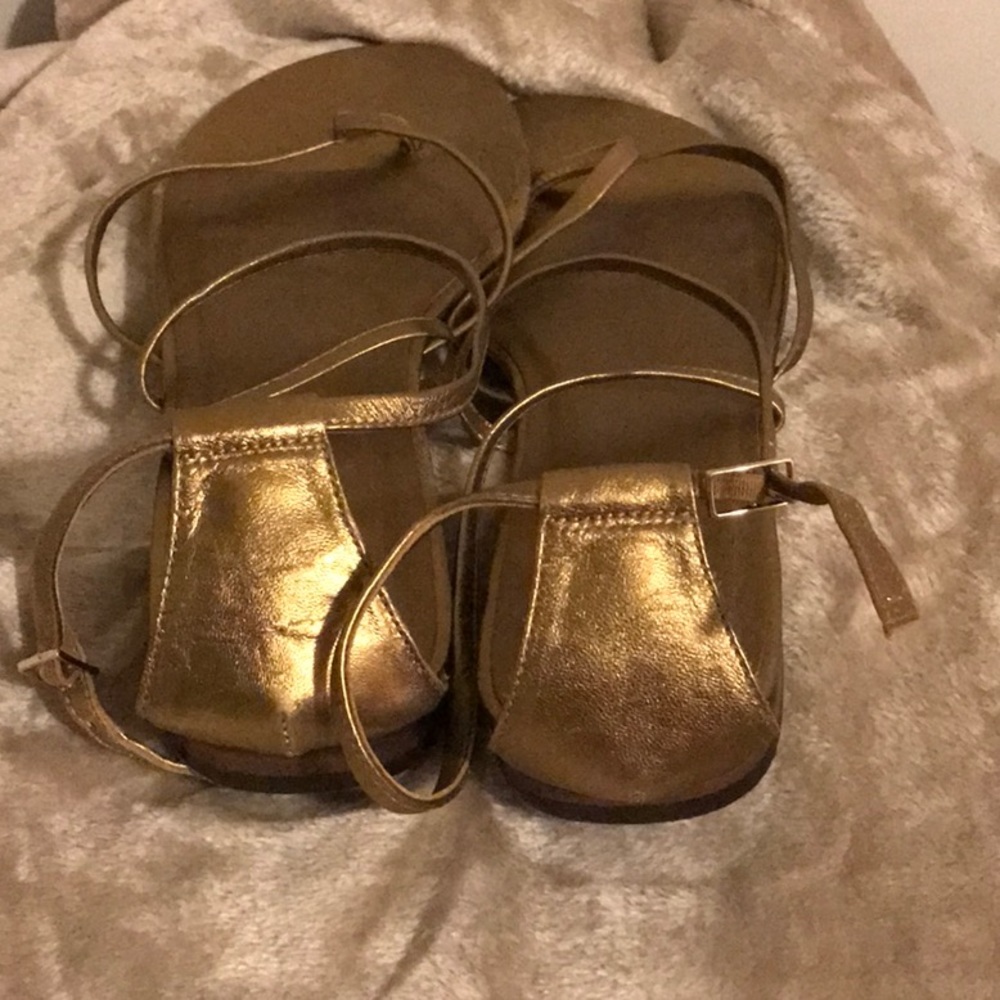 Sandals - Picture 3 of 4